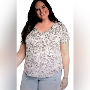Maurice’s XXL 24/7 Leopard Print V-Neck Women's Top